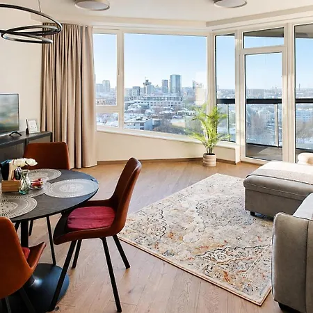 Luxury Skyline With Unforgettable Views 아파트